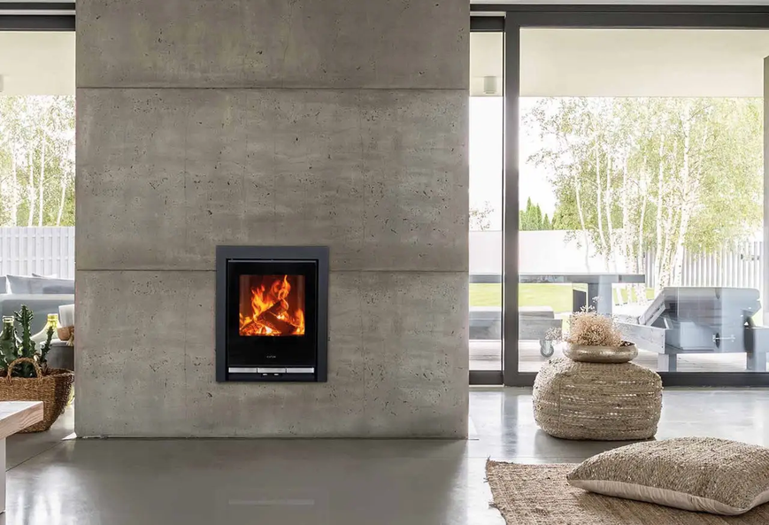 Компактная каминная топка Color Stove IS5I BLACK STEEL  Stove IS5I фото