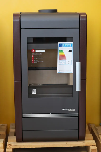 Коричнева кахельна піч для дачі Haas+Sohn Savona  SAV 2 фото