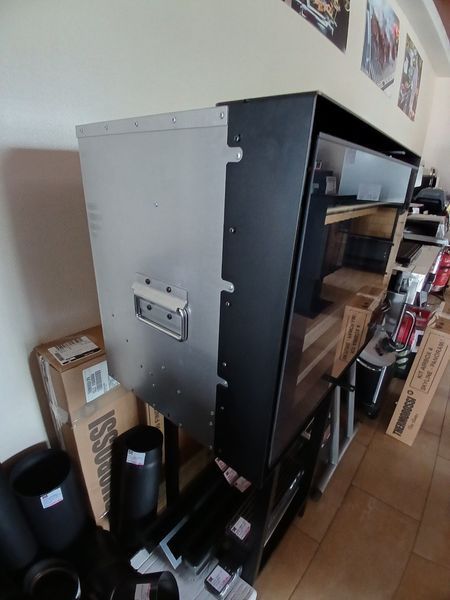 Вбудований дров'яний камін SKYLINE 540 Thermorossi з системою Airbox та рамкою SKYLINE 540 фото